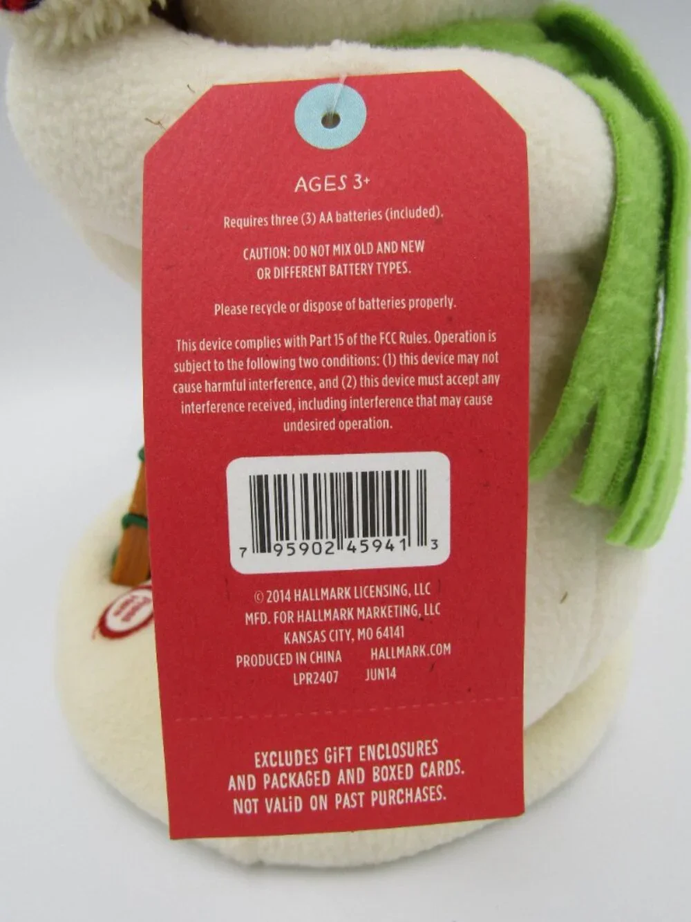 NWT Hallmark Jingle Pals 2014 The Perfect Pine Tree Farm Plush Singing Snowmen